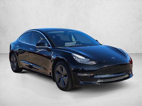 Used 2019 Tesla Model 3 Mid Range image 3