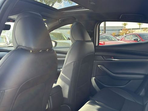 New 2026 MAZDA MAZDA3 Hatchback w/Premium Plus Pkg image 25