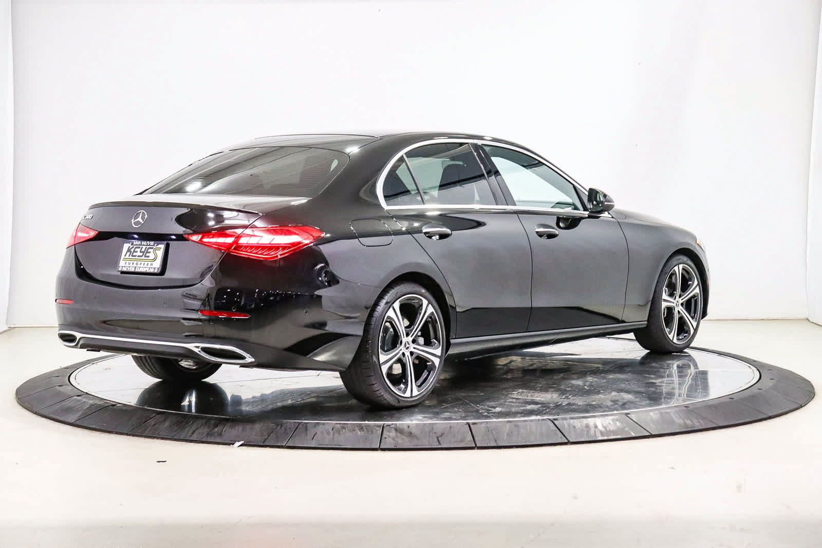 Certified 2024 Mercedes-Benz C 300 Sedan image 4