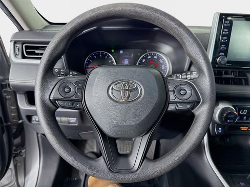 Used 2020 Toyota RAV4 XLE w/ Convenience Package FWD image 12