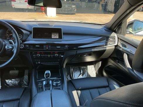 Used 2019 BMW X6 sDrive35i w/ M Sport Package RWD image 16