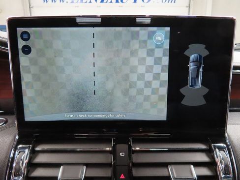 Used 2023 Lincoln Navigator L Reserve w/ Equipment Group 201A image 19