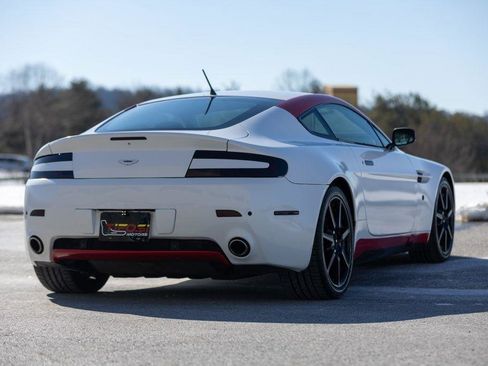 Used 2006 Aston Martin V8 Vantage Coupe image 27