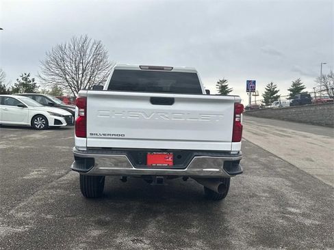 Used 2021 Chevrolet Silverado 2500 LT w/ Z71 Off-Road Package image 6