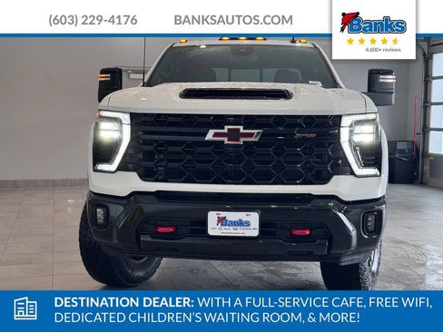 Certified 2024 Chevrolet Silverado 2500 ZR2 AWD/4WD image 3