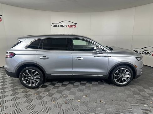 Used 2022 Lincoln Nautilus Reserve AWD/4WD image 11