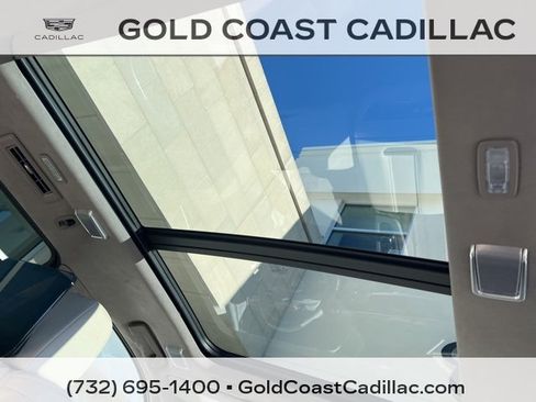 Used 2024 Cadillac Escalade Premium Luxury Platinum image 13