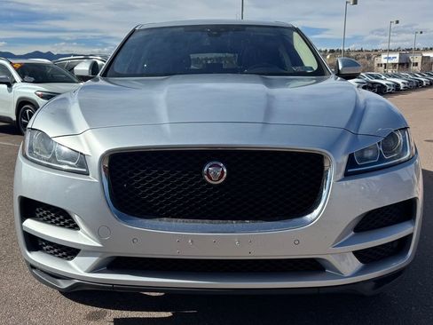 Used 2020 Jaguar F-PACE Premium image 2