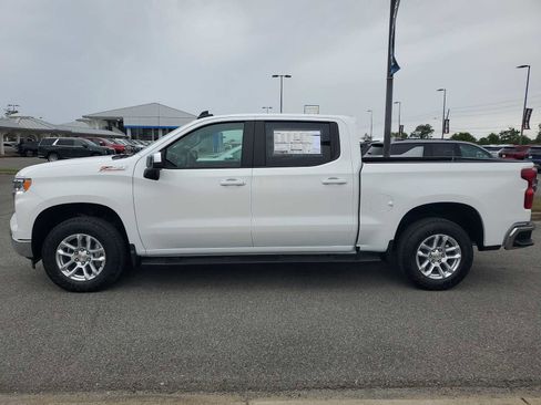 New 2026 Chevrolet Silverado 1500 LT w/ Z71 Off-Road Package AWD/4WD image 2