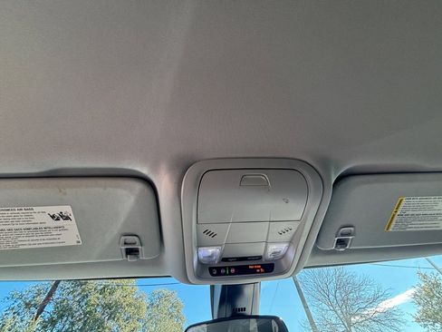 Used 2021 Chevrolet Blazer LT w/ Midnight/Sport Edition image 7