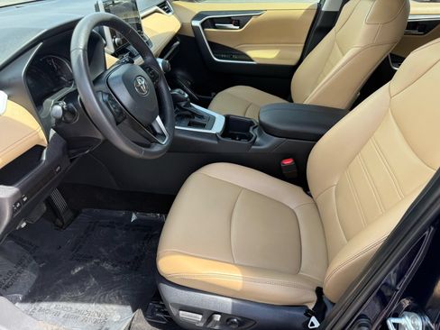 Used 2025 Toyota RAV4 XLE Premium FWD image 13