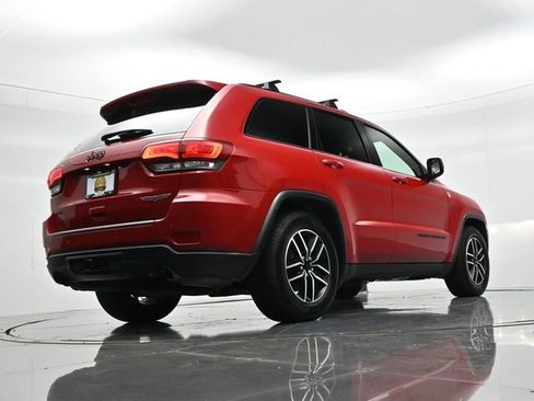 Used 2021 Jeep Grand Cherokee Trailhawk w/ Premium Lighting Group AWD/4WD image 21
