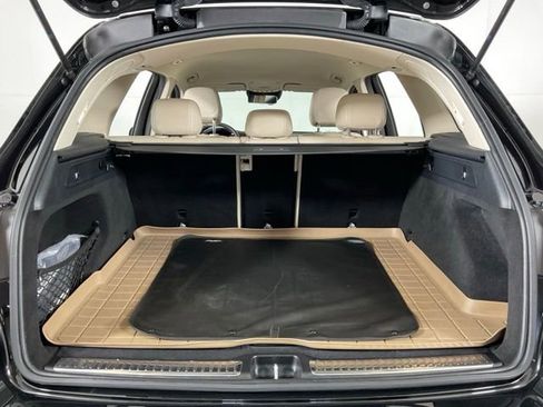 Used 2022 Mercedes-Benz GLC 300 GLC 300 image 35