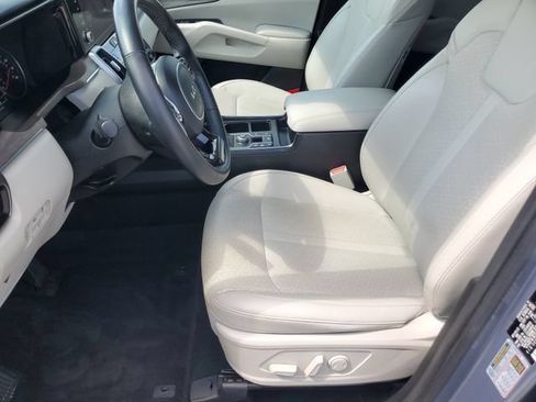 Used 2022 Kia Sorento EX w/ Panoramic Sunroof Package FWD image 19