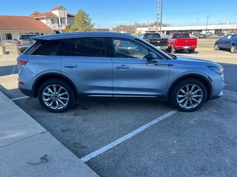 Used 2022 Lincoln Corsair FWD w/ Premium Package image 7