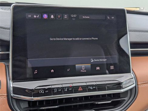 Used 2022 Jeep Compass Limited image 13