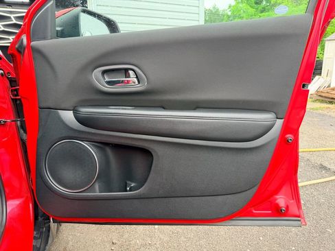 Used 2016 Honda HR-V EX image 25