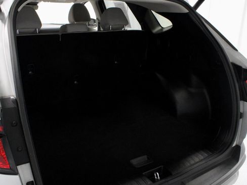Used 2025 Hyundai Tucson SEL AWD/4WD image 12