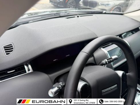 Used 2020 Land Rover Discovery Sport SE AWD/4WD image 7
