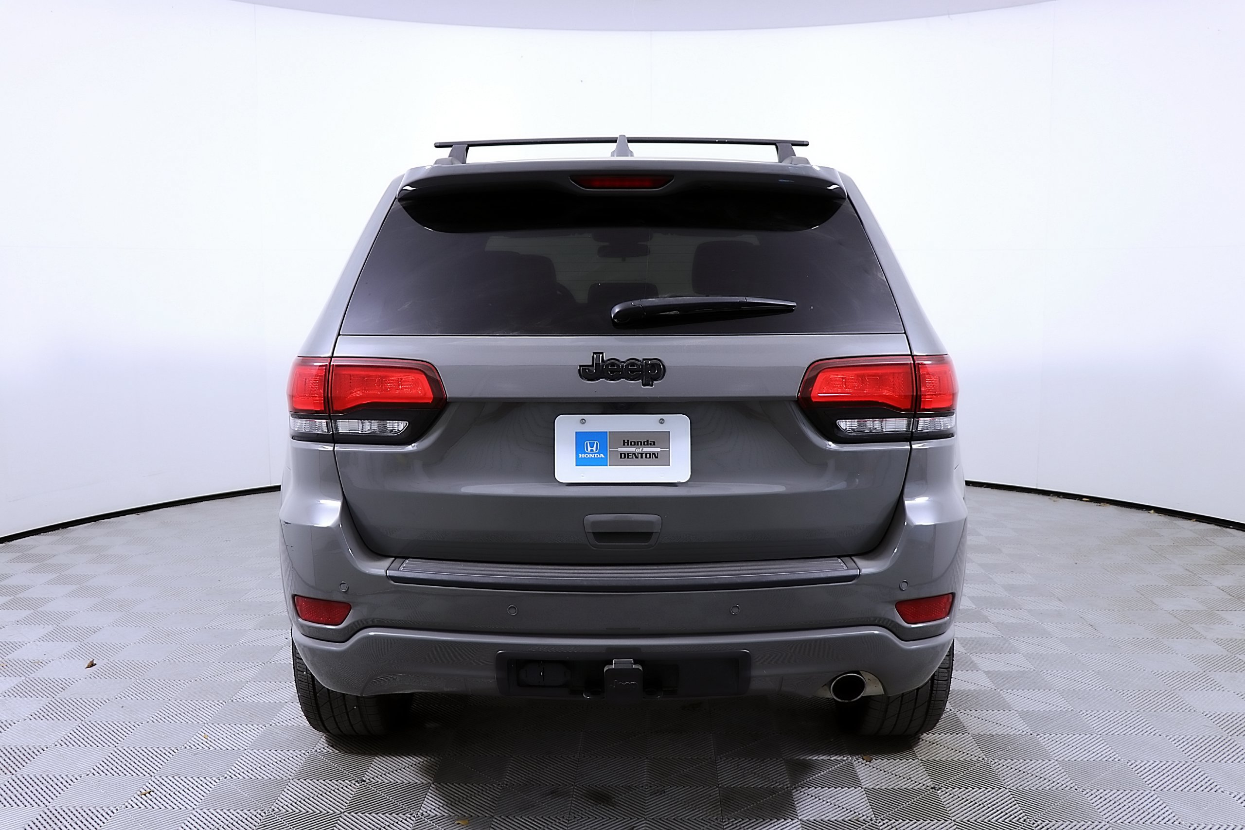 Used 2021 Jeep Grand Cherokee Laredo X RWD image 8