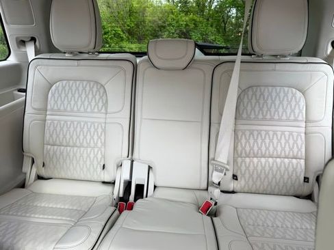 Used 2019 Lincoln Navigator Black Label AWD/4WD image 13