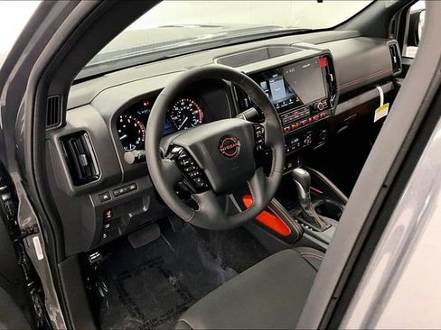 New 2026 Nissan Frontier Pro-X w/ Tow Package RWD image 7