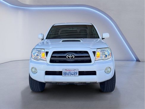 Used 2009 Toyota Tacoma PreRunner RWD image 2