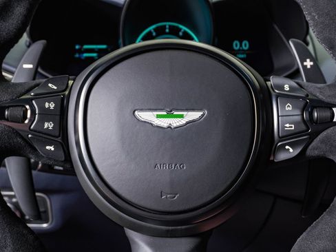 Used 2023 Aston Martin V12 Vantage RWD image 26