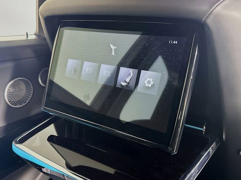 New 2026 Rolls-Royce Cullinan AWD/4WD image 25