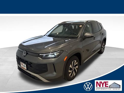 New 2025 Volkswagen Tiguan S image 1