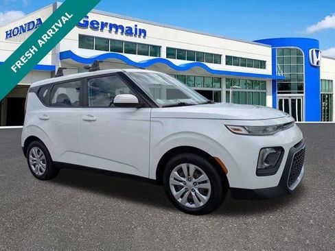 Used 2021 Kia Soul LX FWD image 3