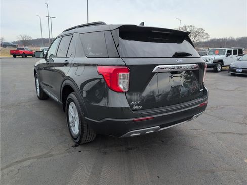 Used 2024 Ford Explorer XLT w/ Equipment Group 202A image 3