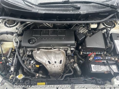 Used 2010 Toyota Matrix S image 22