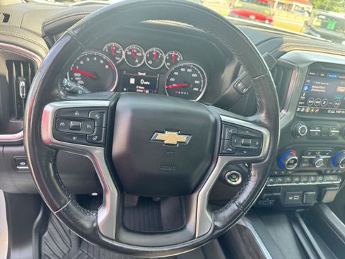 Certified 2020 Chevrolet Silverado 1500 LTZ w/ LTZ Premium Package AWD/4WD image 24