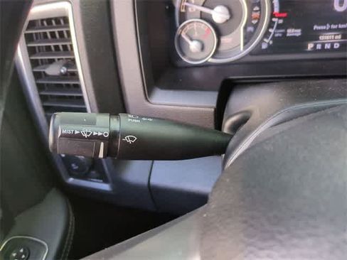 Used 2018 RAM 1500 Limited image 27