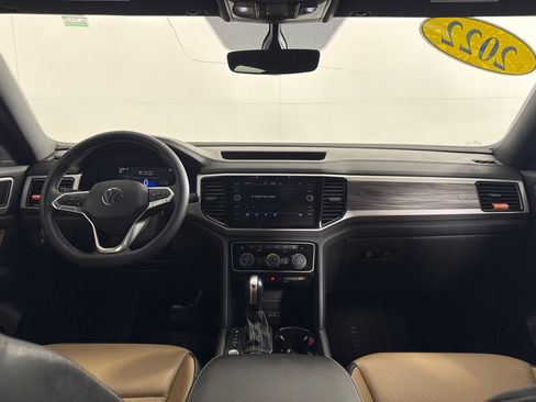 Used 2022 Volkswagen Atlas Cross Sport SE image 27
