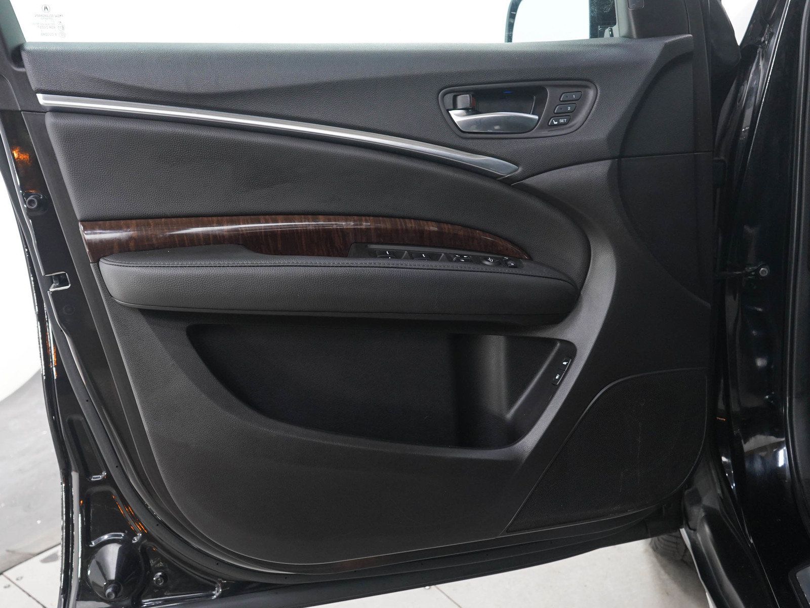 Used 2018 Acura MDX w/ Technology Package AWD/4WD image 21