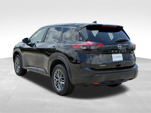 Used 2024 Nissan Rogue S AWD/4WD image 3