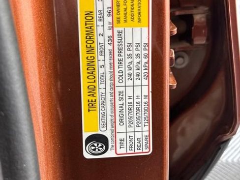 Used 2019 Chevrolet Trax LT w/ LT Convenience Package FWD image 21