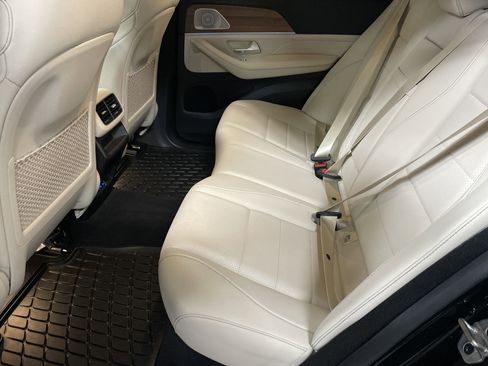 Used 2024 Mercedes-Benz GLE 450 4MATIC image 32