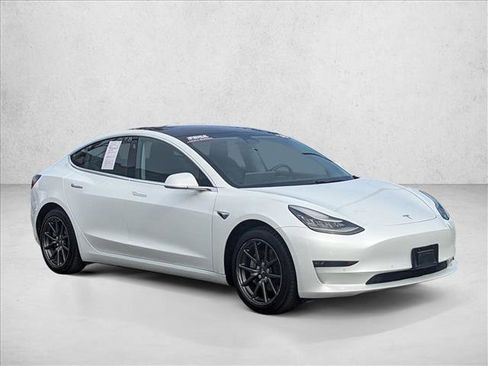 Used 2018 Tesla Model 3 Long Range image 3