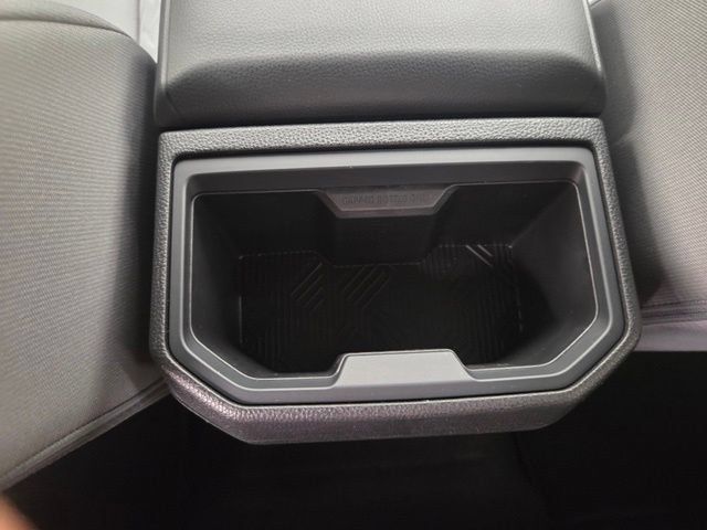 Used 2025 Toyota Camry SE w/ Convenience Package FWD image 56