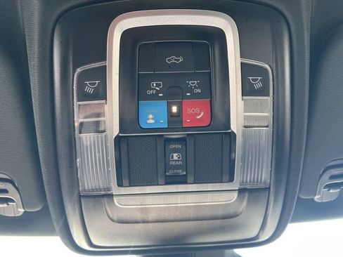 Used 2025 RAM 1500 Big Horn AWD/4WD image 16