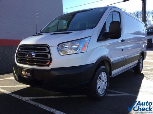 Used 2019 Ford Transit 250 130 Low Roof image 5