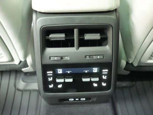 New 2026 Porsche Macan 4 Electric AWD/4WD image 26