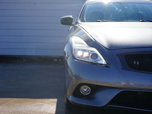 Used 2015 INFINITI Q60 Coupe 2D image 7