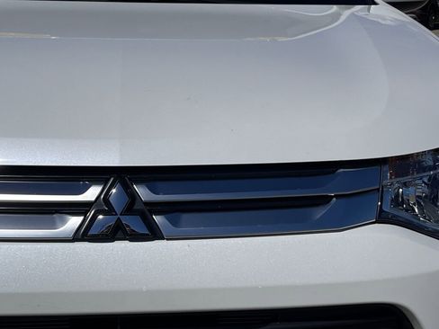 Used 2015 Mitsubishi Outlander GT image 10