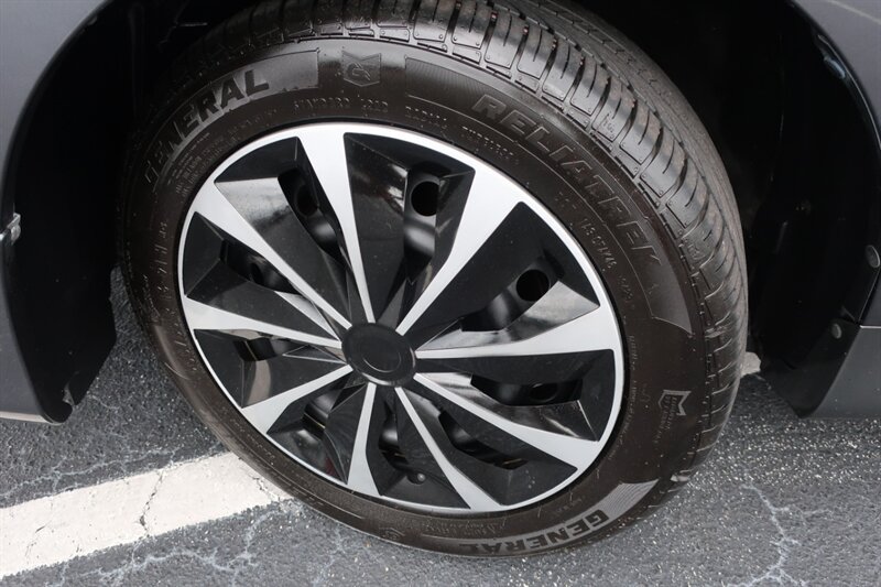 Used 2010 Toyota Matrix w/ PWR Pkg FWD image 33