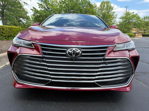 Used 2019 Toyota Avalon Limited w/ Advanced Safety Package FWD image 4