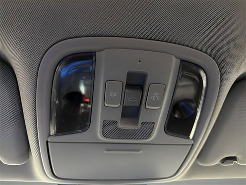 Used 2018 Kia Optima EX w/ Premium Package image 25